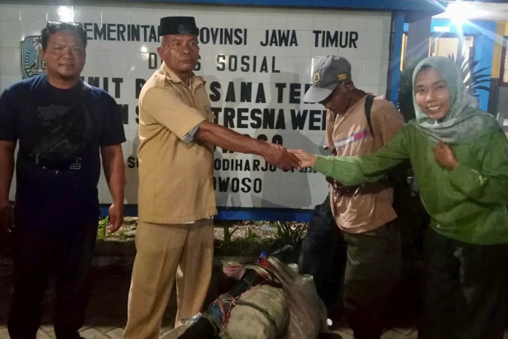 Dinsos Probolinggo Evakuasi Lansia Terlantar Asal Maron ke Panti Werdha Bondowoso
