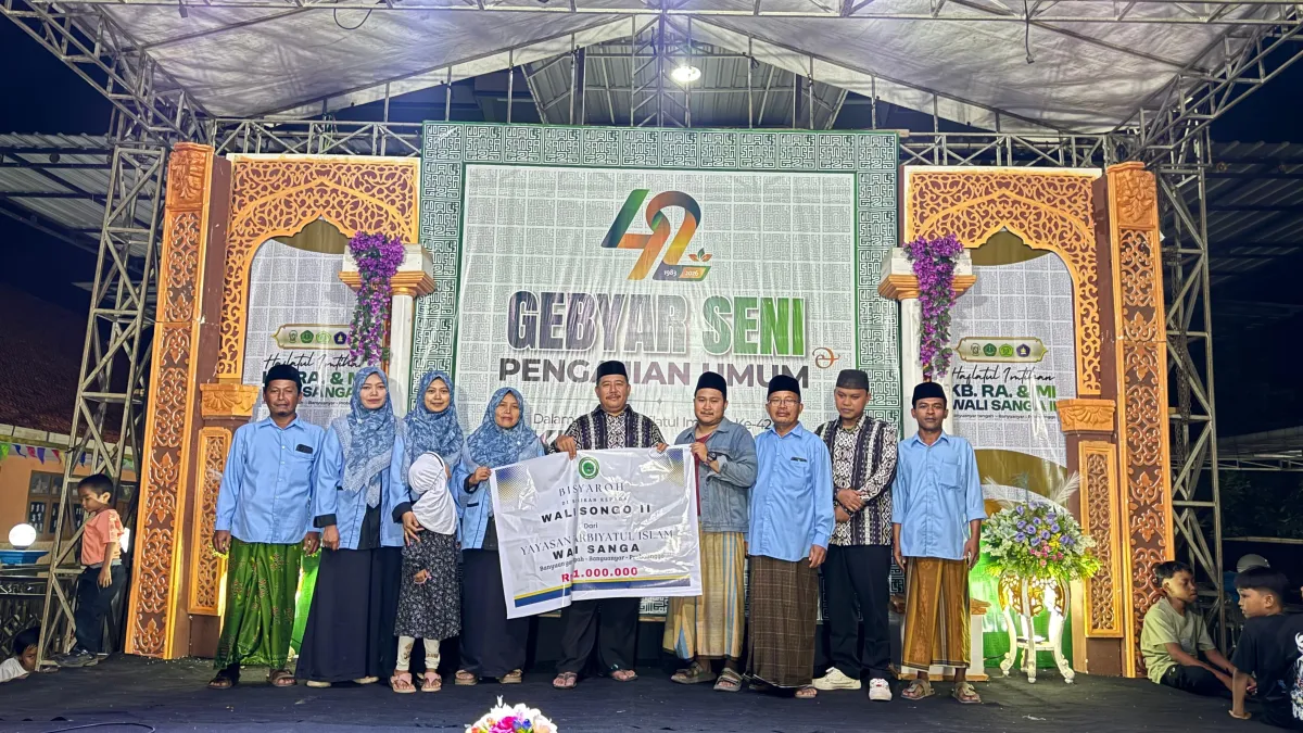 Sinergi Tanpa Jarak, YTI Walisongo Salurkan Bisyaroh di Momentum Haflatul Imtihan MI Walisongo II